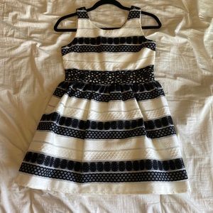 Black and white kids dress. Brand: GB girls Size: large